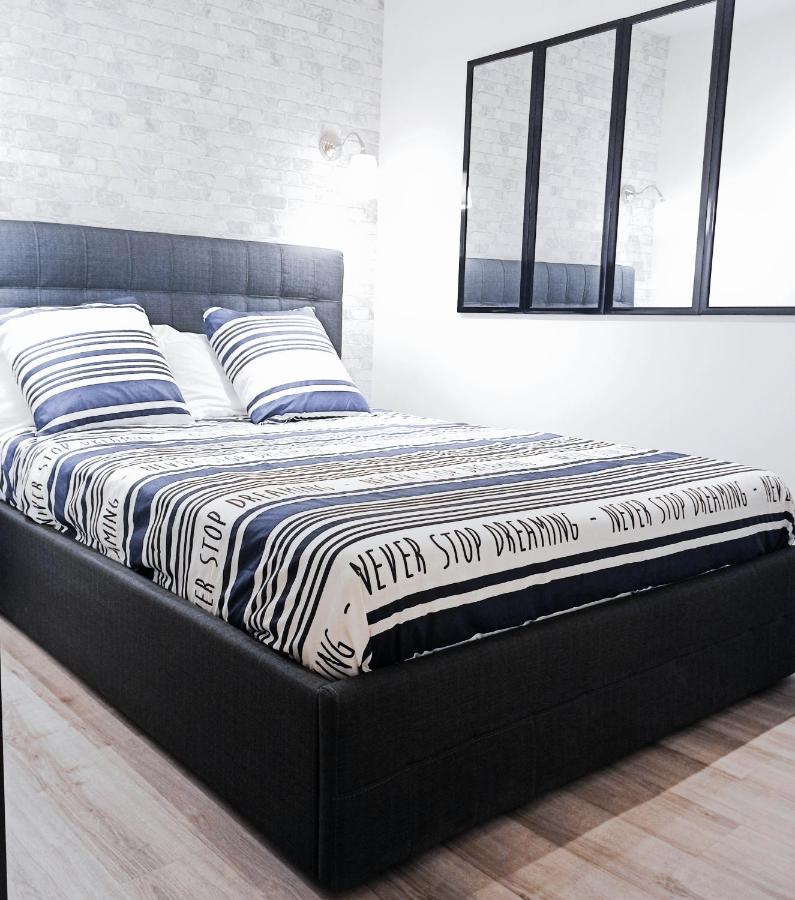 Detente & Jardin By Beds4Wanderlust - Charmant T2 Avec Jardin - Gare Plaisir-Grignon, Versailles 20Km エクステリア 写真